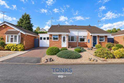 Lombardy Croft, Halesowen, B62 9DQ
