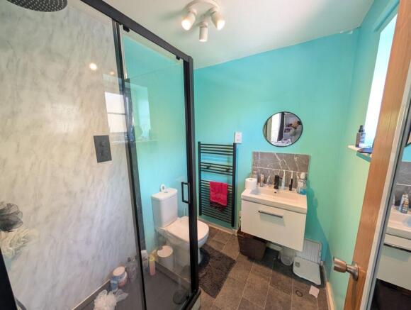 2 bed Apartment for sale Image 10