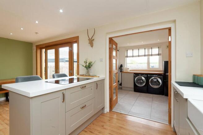 2 Islay Road, Kirkintilloch, Glasgow, G66 3QN photo 4