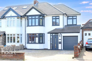 109, Pettits Lane, Romford RM1 4ER