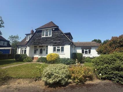 Francis Road, Hildenborough - Chain Free