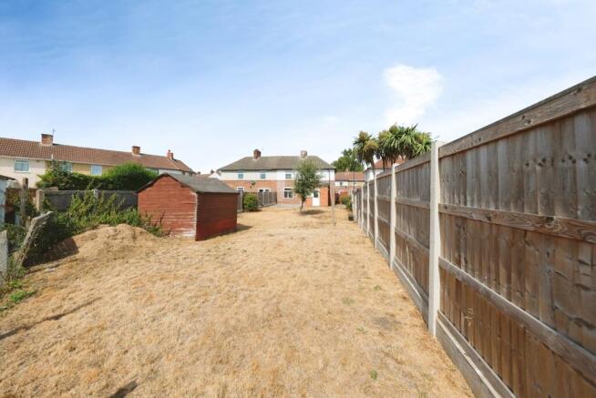 3 bed Semi-Detached for sale Image 12