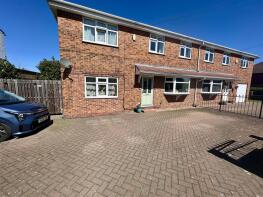 1a, Lee Green, Mirfield WF14 0AA