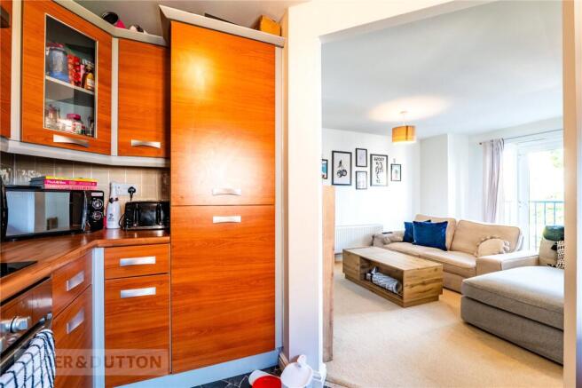2 bed Apartment for sale Image 7