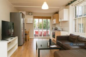 Flat A, 25, Southampton Way, London SE5 7SW