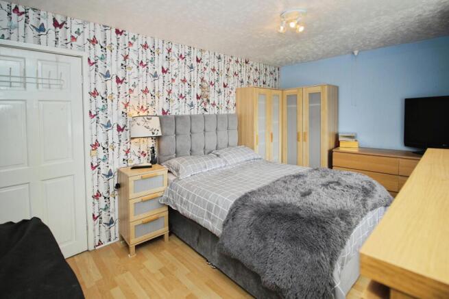 2 bed Semi-Detached for sale Image 8