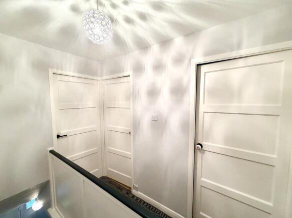 3 bed Semi-Detached for sale Image 7