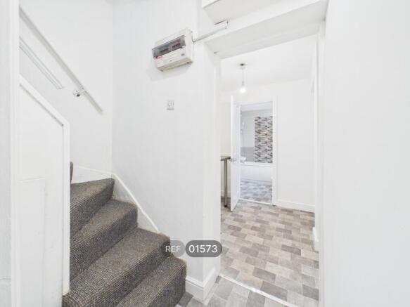 2 bed Terraced to rent Image 8