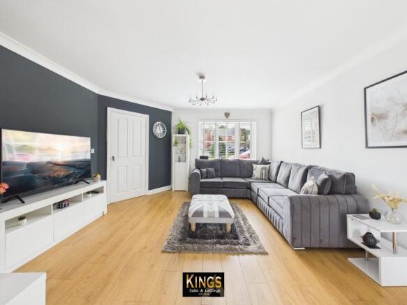3 bed Semi-Detached for sale Image 5