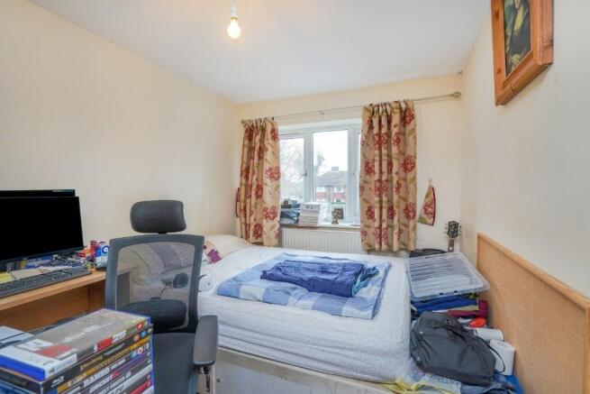 4 bed Semi-Detached for sale Image 11
