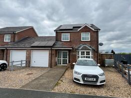 58 Llety'r Wennol, Parc Yr Ynn, Llandysul SA44 4JU