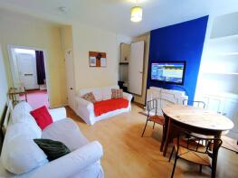 56, City Road, Nottingham NG7 2JL