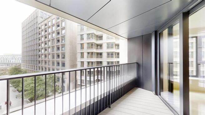 Linear-Place-Nine-Elms-06092025_181822.jpg