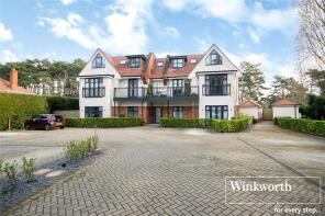 Flat 7, 93 Fairway Point, Golf Links Road, Ferndown BH22 8BU