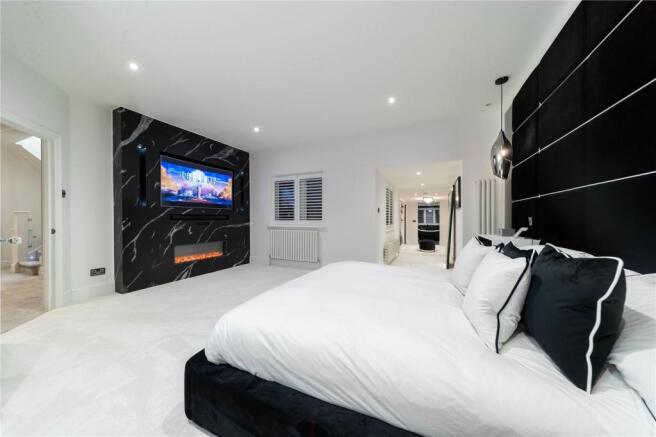 Main Bedroom