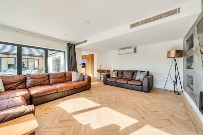 Woodland View, West End, Silverstone