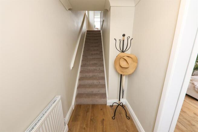 3 bed Semi-Detached for sale Image 8