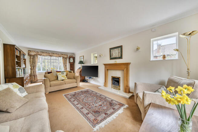 1435280-33-69cb8b...