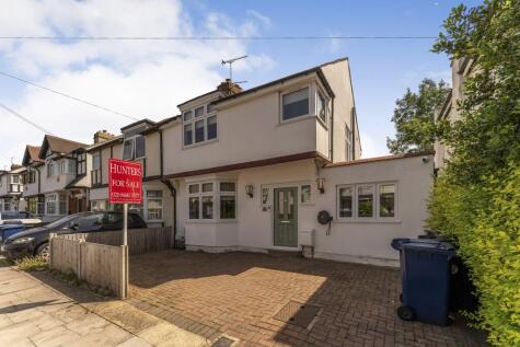 Cedar Lawn Avenue, Barnet, EN5