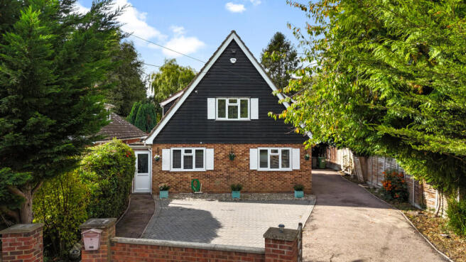 3-bed detached on Worlds End Lane, Colchester, CO5, £725,000