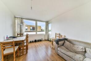 Flat 86, Hanworth House Brandon Estate, John Ruskin Street, London SE5 0XL