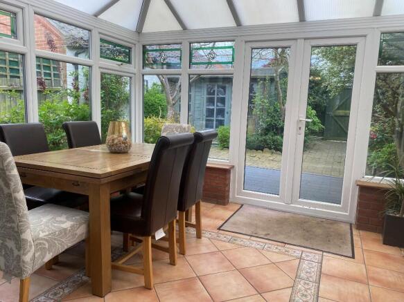 Conservatory Furnish