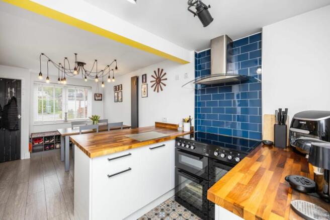 Kitchen/Dining