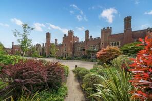 11, Swaylands, Penshurst Road, Tonbridge TN11 8DZ