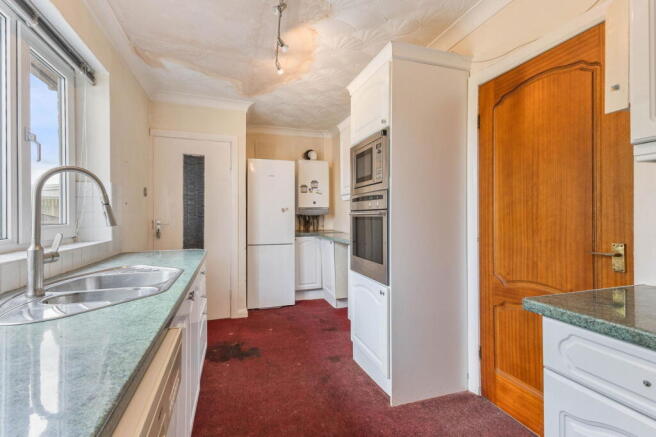 3 bed Detached Bungalow for sale Image 7