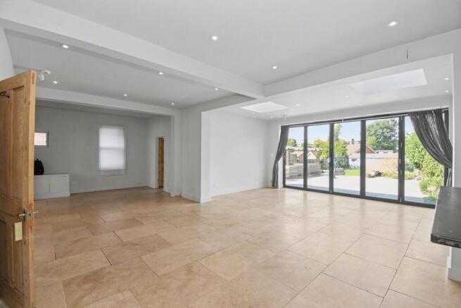 22 Spencers Road, Maidenhead, SL6 6LN