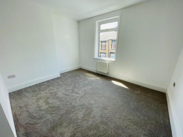 2 bed Semi-Detached for sale Image 7