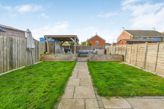 3 bed Semi-Detached for sale Image 7