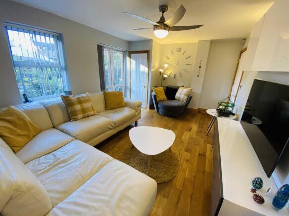 GARDEN ROOM