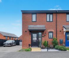 51, Hayloft Way, Nuneaton CV11 7AD