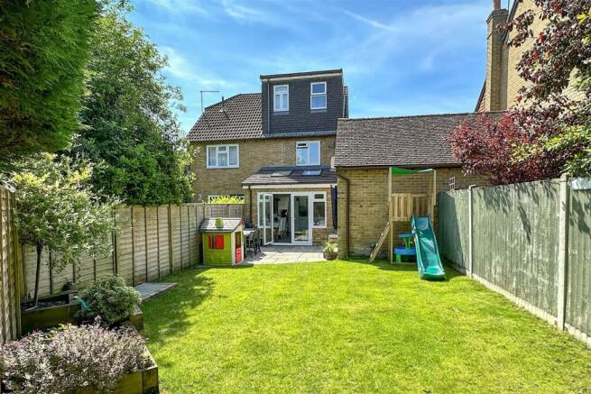 Rear garden b.jpg