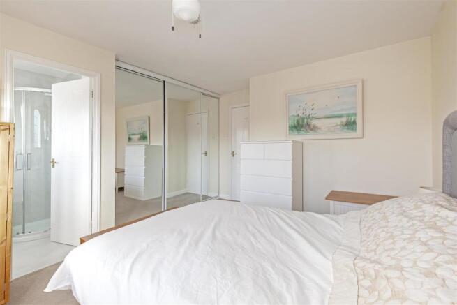 Bedroom 1-2.jpg