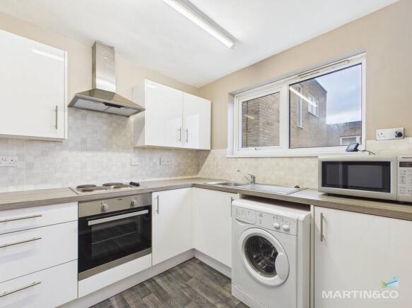 CAM03993G0-PR0120...