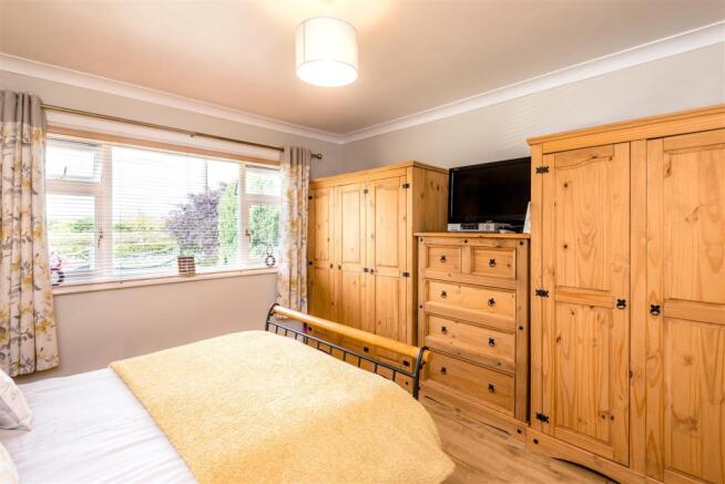 5 Park Avenue, Brecon-25.jpg