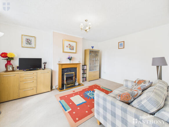 CAM03852G0-PR0348-STILL001