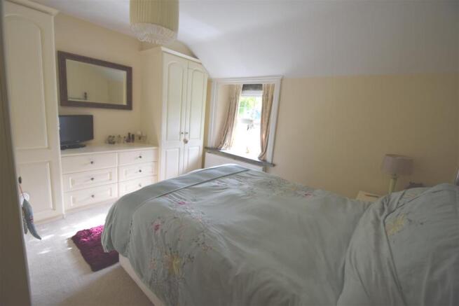 Bed 3.JPG