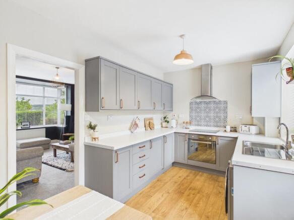 2 bed Town House for sale Image 5