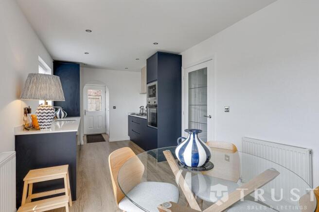 4 bed Detached for sale Image 10