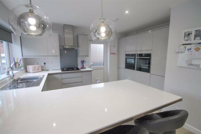 Kitchen/family room