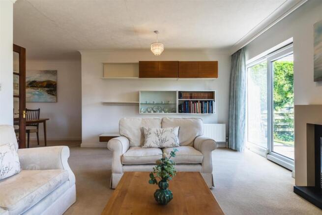 4 bed Detached for sale Image 4