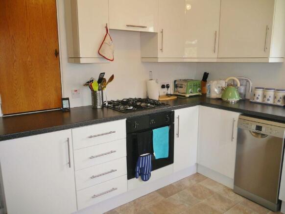 Kitchen photo 2