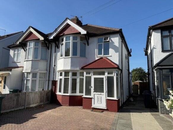 3 Bedroom Semi Detached House