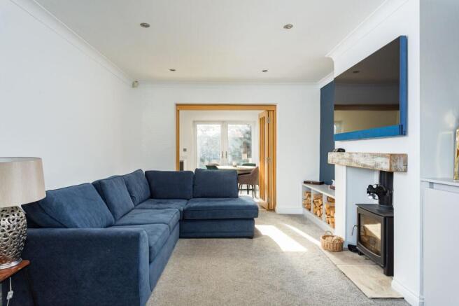 4 bed Semi-Detached for sale Image 7