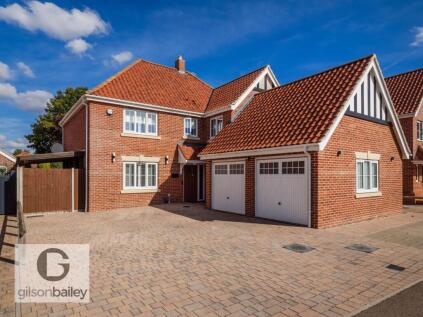 Newstead Gardens, Blofield