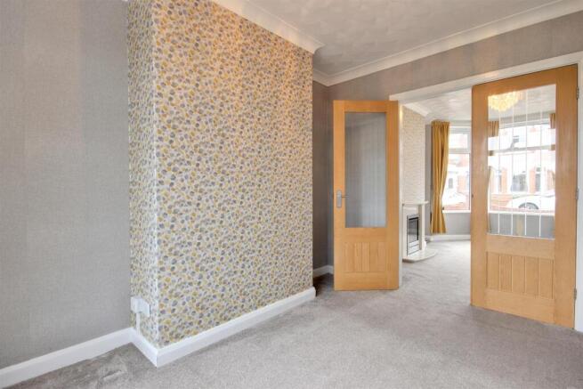 3 bed Town House for sale Image 7