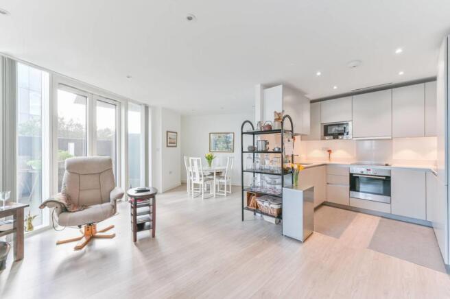 Photo 10